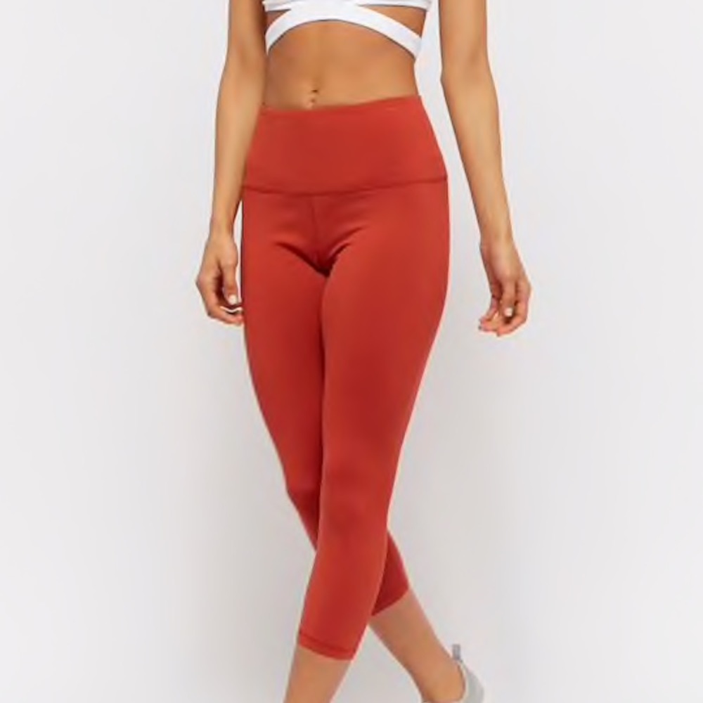 Forever 21 Rust XS Capri leggings
